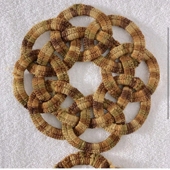 Vintage MCM  mBrown Crochet Pot Holders Trivets x 2 - Picture 3 of 9